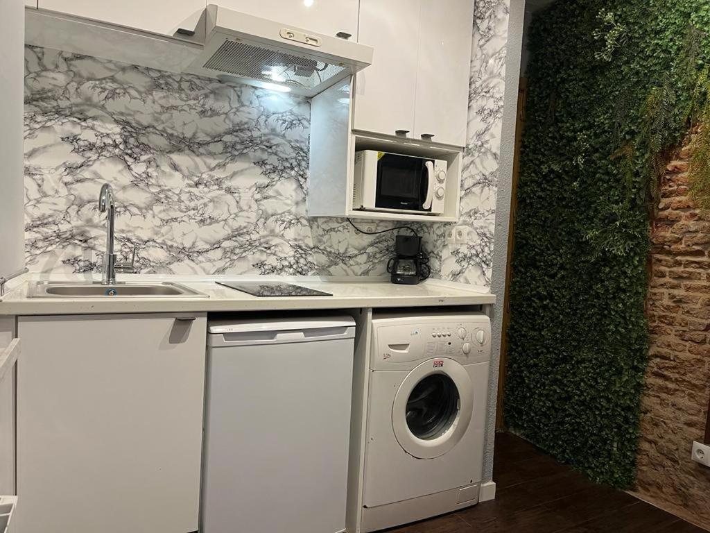 Coqueto Apartamento Muy Centrico 马德里 外观 照片